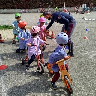 Polizia Stradale di Cuneo, educazione stradale per 1.700 studenti con i progetti Icaro e Bici Scuola