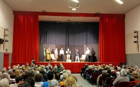 Tutto esaurito per la rassegna di teatro dialettale e Piasco