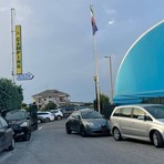 San Rocco Castagnaretta, tensioni tra camping e campo sportivo: “Parcheggi occupati e rumore fino a tarda sera”