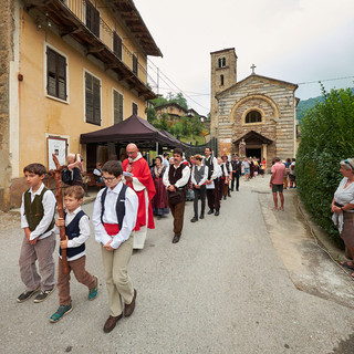Coumboscuro, al via l’estate culturale tra arte, tradizioni e spiritualità Coumboscuro, al via l’estate culturale tra arte, tradizioni e spiritualità