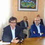 Il presidente della Provincia Luca Robaldo con il presidente di Cogesi Emanuele Di Caro Il presidente della Provincia Luca Robaldo con il presidente di Cogesi Emanuele Di Caro
