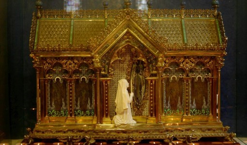 Il reliquiario di  Santa Bernadette Soubirous