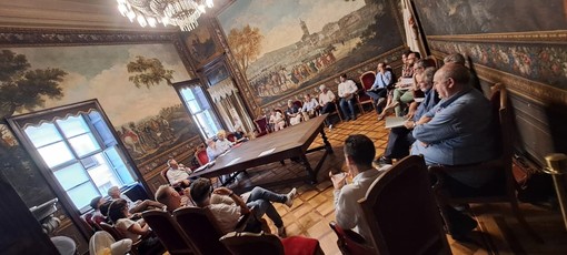Corso Giolitti, Comitati e Giunta a confronto: al via due tavoli di lavoro su commercio e marginalità Corso Giolitti, Comitati e Giunta a confronto: al via due tavoli di lavoro su commercio e marginalità