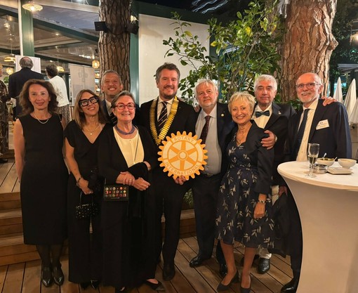 Il Rotary di Alba in Costa Azzurra per il Doppio Triangolare di Beausoleil Il Rotary di Alba in Costa Azzurra per il Doppio Triangolare di Beausoleil