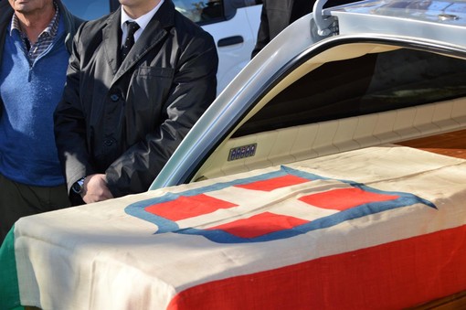 Un annullo filatelico speciale a Vicoforte per il 130° anniversario delle nozze di Vittorio Emanuele III ed Elena Un annullo filatelico speciale a Vicoforte per il 130° anniversario delle nozze di Vittorio Emanuele III ed Elena