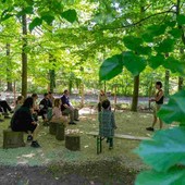 Dall’introspezione al paesaggio: Radici Connesse  ora guarda al Festival “La Collina sale sempre”