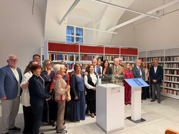 Una lettera autografa di Mazzini entra nel patrimonio di Cuneo: il dono del Rotary Club per il Centenario Una lettera autografa di Mazzini entra nel patrimonio di Cuneo: il dono del Rotary Club per il Centenario