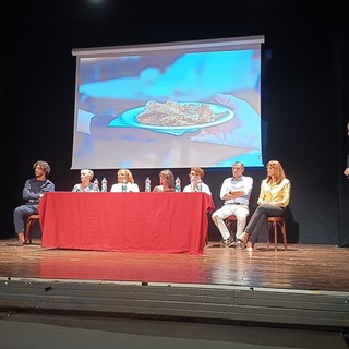 “Radici in tavola” a Ceva: i protagonisti della cucina cebana raccontano sfide, passione e territorio “Radici in tavola” a Ceva: i protagonisti della cucina cebana raccontano sfide, passione e territorio