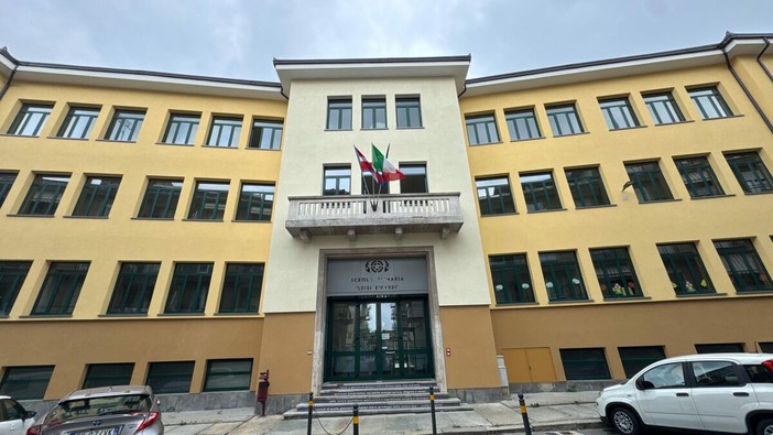 Cuneo, al via una ulteriore tranche di lavori per la scuola Einaudi: la messa in sicurezza della palestra Cuneo, al via una ulteriore tranche di lavori per la scuola Einaudi: la messa in sicurezza della palestra