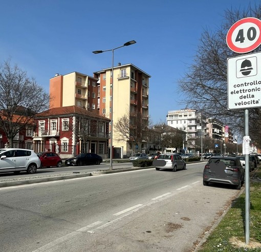 Saluzzo, le minoranze richiamano l’attenzione dopo l’investimento di venerdì in corso Roma Saluzzo, le minoranze richiamano l’attenzione dopo l’investimento di venerdì in corso Roma