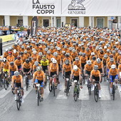 La partenza della Fausto Coppi nell'edizione 2025 - fotografia di FotoRavenna La partenza della Fausto Coppi nell'edizione 2025 - fotografia di FotoRavenna