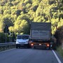 Statale 21, lettore segnala una strettoia pericolosa: "Rischio frontali con i Tir" Statale 21, lettore segnala una strettoia pericolosa: "Rischio frontali con i Tir"