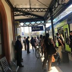 Meno disagi sulle linee ferroviari albesi: “Ora il nodo è il collegamento con Milano e i giorni festivi”