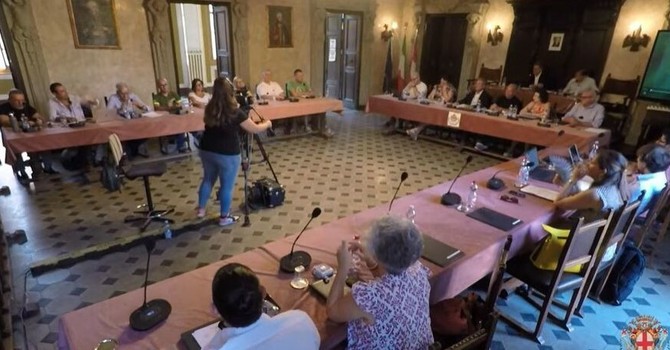 L'ultima seduta del consiglio comunale L'ultima seduta del consiglio comunale