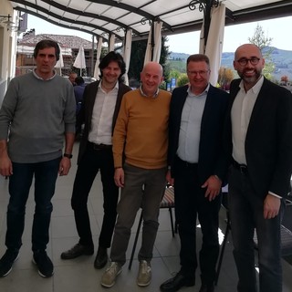 Da sinistra il geometra Marco Eandi, l'assessore Enrico Anselma, il sindaco Sergio Moscone, il consigliere provinciale Massimo Antoniotti, il presidente della Provincia Luca Robaldo
