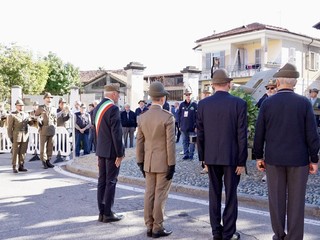 Momenti del 29° raduno degli Artiglieri del Gruppo Aosta - foto Paola Ravazzi Momenti del 29° raduno degli Artiglieri del Gruppo Aosta - foto Paola Ravazzi