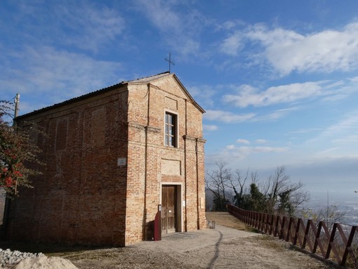 L'arte di Romano Reviglio in mostra alla cappella di San Rocco a Santa Vittoria d'Alba L'arte di Romano Reviglio in mostra alla cappella di San Rocco a Santa Vittoria d'Alba