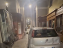 L'auto del consigliere Sturlese mentre percorre il tratto sotto i portici di via Roma L'auto del consigliere Sturlese mentre percorre il tratto sotto i portici di via Roma