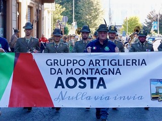 Momenti del 29° raduno degli Artiglieri del Gruppo Aosta - foto Paola Ravazzi Momenti del 29° raduno degli Artiglieri del Gruppo Aosta - foto Paola Ravazzi