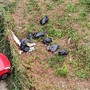 I sacchi della spazzatura abbandonati di fronte a Villa Invernizzi I sacchi della spazzatura abbandonati di fronte a Villa Invernizzi