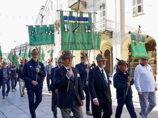 Momenti del 29° raduno degli Artiglieri del Gruppo Aosta - foto Paola Ravazzi Momenti del 29° raduno degli Artiglieri del Gruppo Aosta - foto Paola Ravazzi