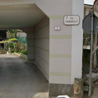 Tre cani di grossa taglia liberi in strada a Bernezzo, la segnalazione di un ciclista Tre cani di grossa taglia liberi in strada a Bernezzo, la segnalazione di un ciclista