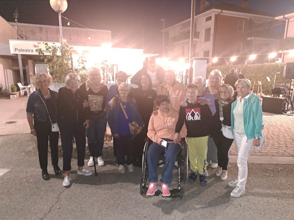 "Scatolata del Cuore" a Santa Vittoria d'Alba: 870 euro raccolti per l'associazione Ama.le "Scatolata del Cuore" a Santa Vittoria d'Alba: 870 euro raccolti per l'associazione Ama.le