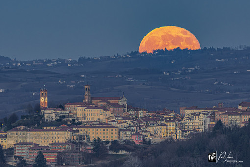 La Superluna a Mondovì nello scatto di Paolo Leone