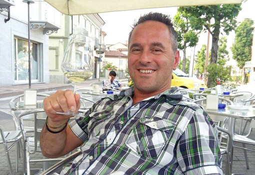 Stefano Usino, vittima dell'incidente stradale verificatosi intorno alle 18 di ieri a Rivalta di La Morra