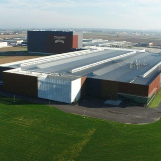 L'attuale stabilimento Panealba, ex Klinker Sire, lungo l'autostrada Torino-Savona