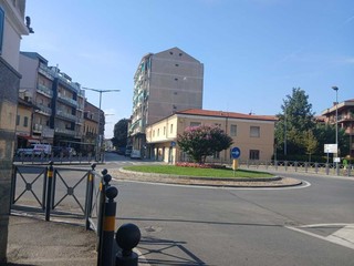 Saluzzo, rotonda corso 4 Niovembre Saluzzo, rotonda corso 4 Niovembre
