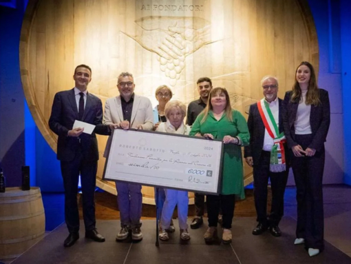 Cena di gala solidale a Neviglie: la cantina Roberto Sarotto sostiene la Fondazione Piemontese per la Ricerca sul Cancro Cena di gala solidale a Neviglie: la cantina Roberto Sarotto sostiene la Fondazione Piemontese per la Ricerca sul Cancro