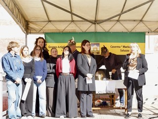 Momenti del 29° raduno degli Artiglieri del Gruppo Aosta - foto Paola Ravazzi Momenti del 29° raduno degli Artiglieri del Gruppo Aosta - foto Paola Ravazzi