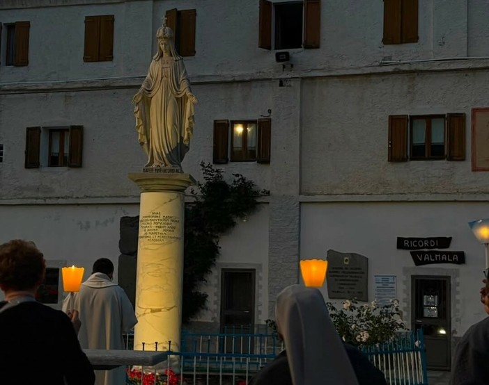 Processione in notturna al Santuario di Valmala