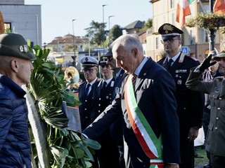 Momenti del 29° raduno degli Artiglieri del Gruppo Aosta - foto Paola Ravazzi Momenti del 29° raduno degli Artiglieri del Gruppo Aosta - foto Paola Ravazzi