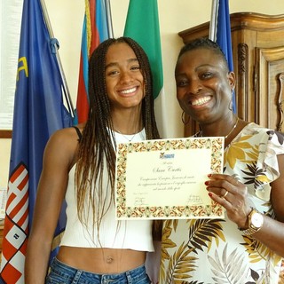 Sara Curtis con la mamma in Provincia