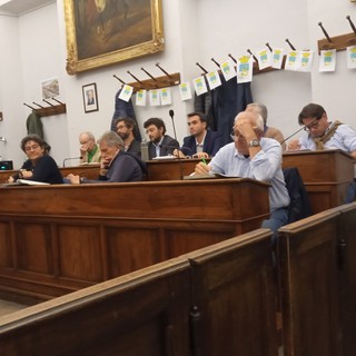 I banchi della maggioranza di Saluzzo