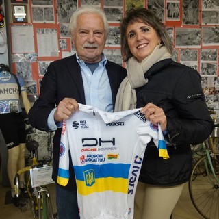 Silvia Gullino con Gianni Savio, storico manager di ciclismo scomparso a 76 anni