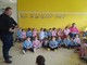 Il neo parroco di Scarnafigi don Marco Bruno con i bambini dell'Asilo di Scarnafigi