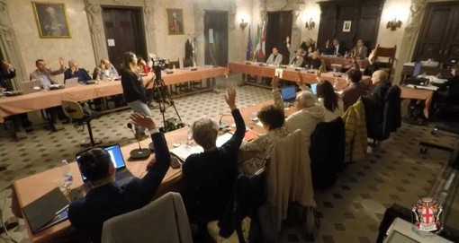 Il Consiglio Comunale di Savigliano ha votato all'unanimità la delibera sul nuovo ospedale Il Consiglio Comunale di Savigliano ha votato all'unanimità la delibera sul nuovo ospedale