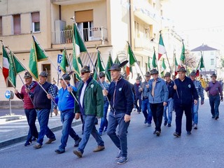 Momenti del 29° raduno degli Artiglieri del Gruppo Aosta - foto Paola Ravazzi Momenti del 29° raduno degli Artiglieri del Gruppo Aosta - foto Paola Ravazzi