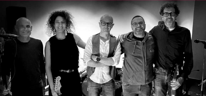 Corneliano celebra i Live Forever: al Cinema Vekkio il concerto del decennale Corneliano celebra i Live Forever: al Cinema Vekkio il concerto del decennale