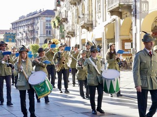 Momenti del 29° raduno degli Artiglieri del Gruppo Aosta - foto Paola Ravazzi Momenti del 29° raduno degli Artiglieri del Gruppo Aosta - foto Paola Ravazzi