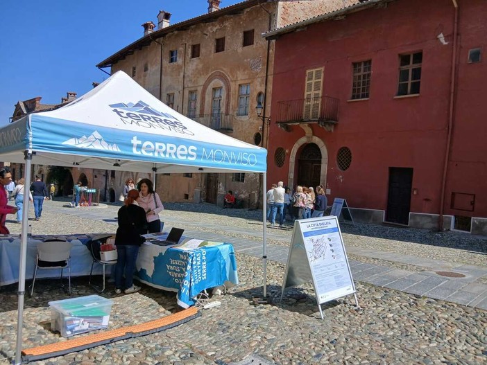Saluzzo, ’infopoint “Start” di Salita al Castello Saluzzo, ’infopoint “Start” di Salita al Castello