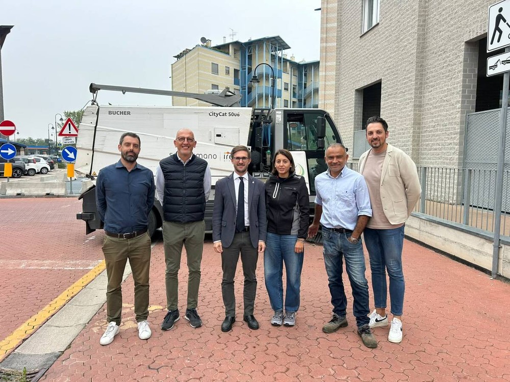 Il sindaco Gatto con Enrico Truffa Giachet, Diego Bruno, Lisa Boni San Germano e Fabio Massetti, Gianluca Piu Il sindaco Gatto con Enrico Truffa Giachet, Diego Bruno, Lisa Boni San Germano e Fabio Massetti, Gianluca Piu