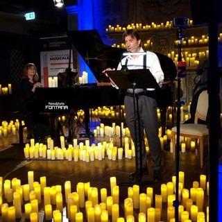 “Ombre sull’acqua”, a Saluzzo emozioni tra musica e parole a lume di candela “Ombre sull’acqua”, a Saluzzo emozioni tra musica e parole a lume di candela