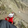 Due arrampicatori bloccati sul Corno Stella, le immagini dell’elicottero in azione per salvarli [VIDEO]