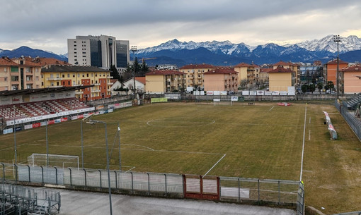 Stadio Comunale di Cuneo “F.lli Paschiero” Stadio Comunale di Cuneo “F.lli Paschiero”