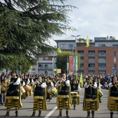 Gli Sbandieratori e Musici del Borgo Moretta portano Alba al Carnevale di Sesto San Giovanni