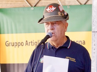 Momenti del 29° raduno degli Artiglieri del Gruppo Aosta - foto Paola Ravazzi Momenti del 29° raduno degli Artiglieri del Gruppo Aosta - foto Paola Ravazzi